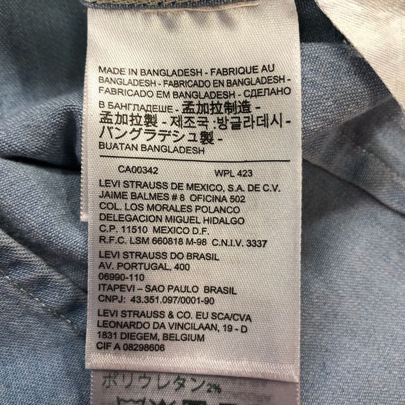 Levi's Women Tailored Fit Snap Button Western Shirt Size Small Chambray M124 -4 - Picture 10 of 16